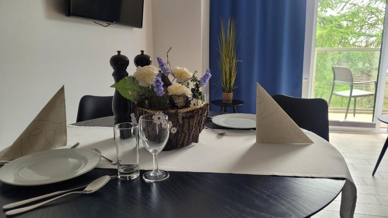 Apartamenty Lambert Ustronie Morskie Bagian luar foto